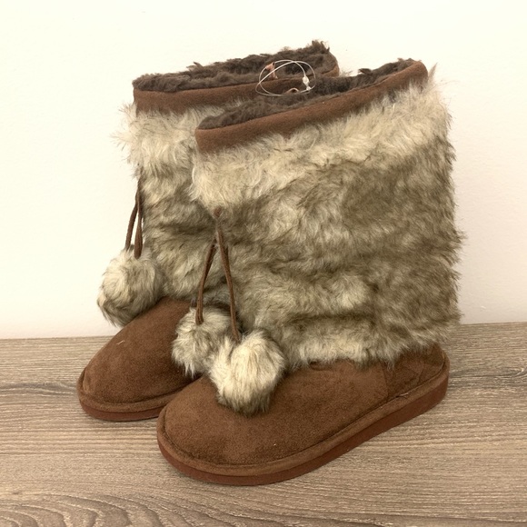 Faux Fur booties - Picture 2 of 5